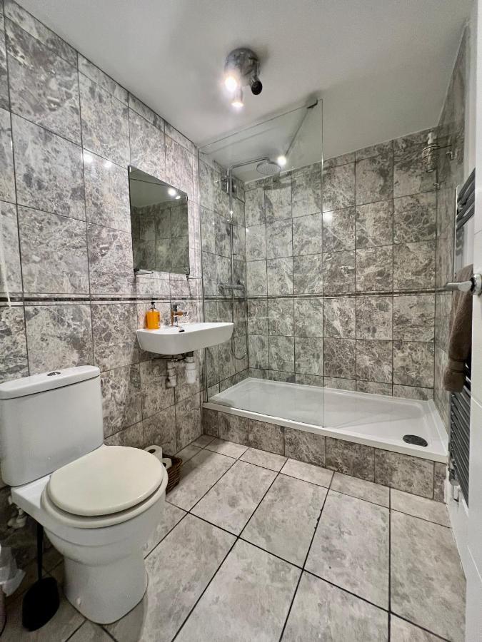 Great 2 Bedrooms Apartment 15 Mins From The Centre Londres Exterior foto