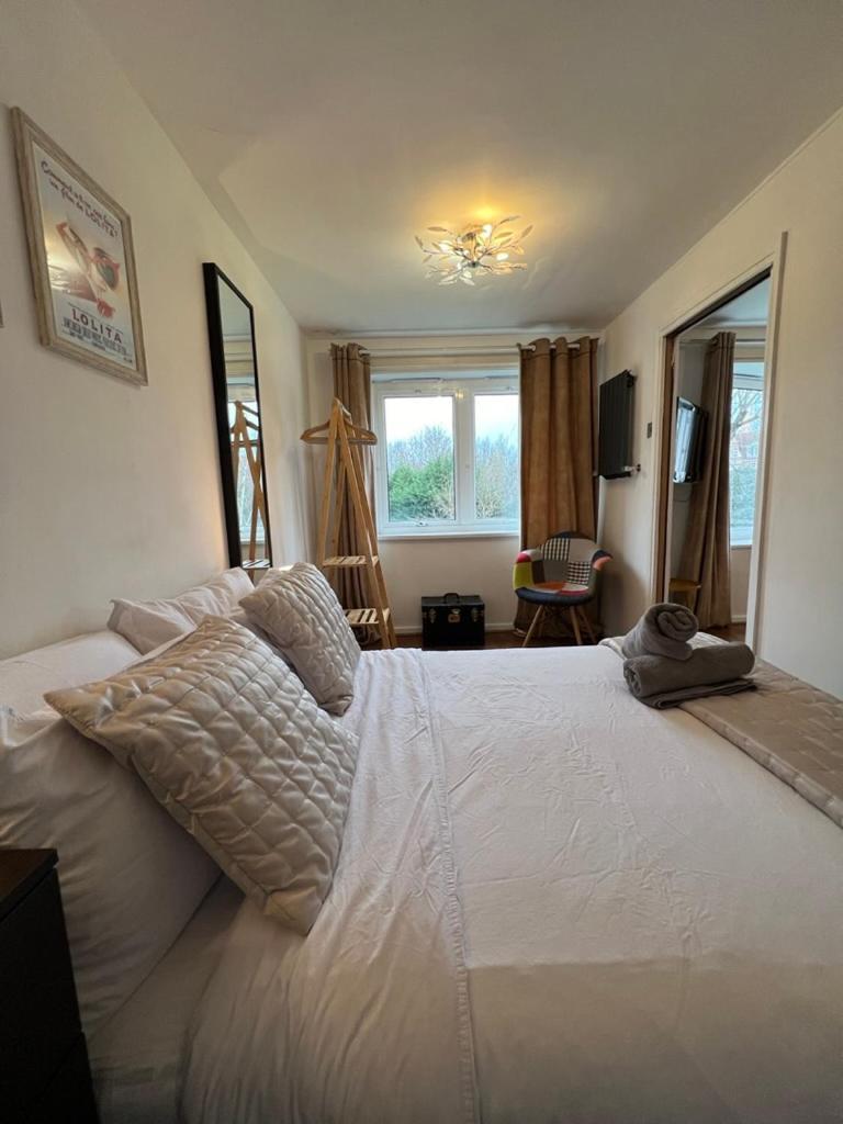 Great 2 Bedrooms Apartment 15 Mins From The Centre Londres Exterior foto